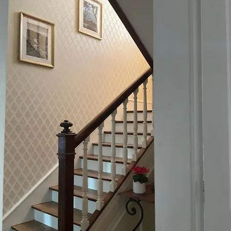 La Garde - D'hote 招待所 3*